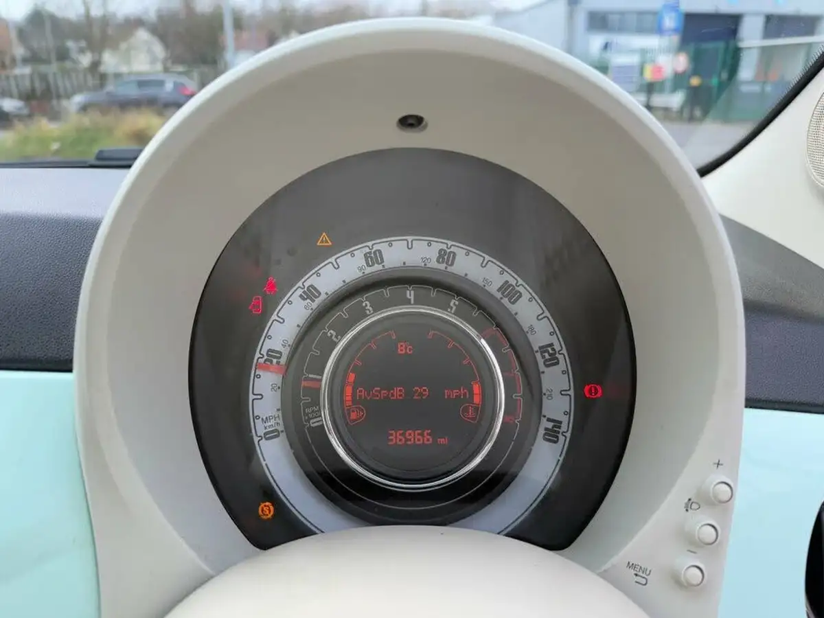 2018-fiat-500-12-lounge-big-27