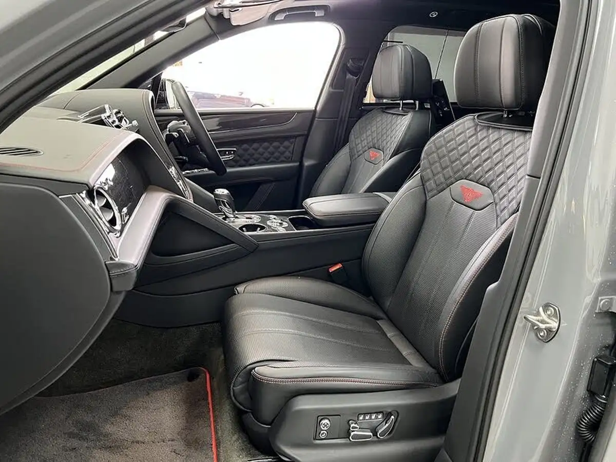 2023-bentley-bentayga-40-v8-s-big-22