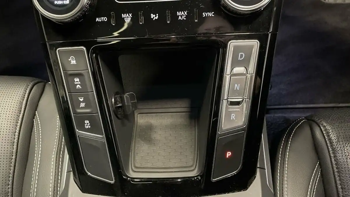2021-jaguar-i-pace-ev400-black-big-20