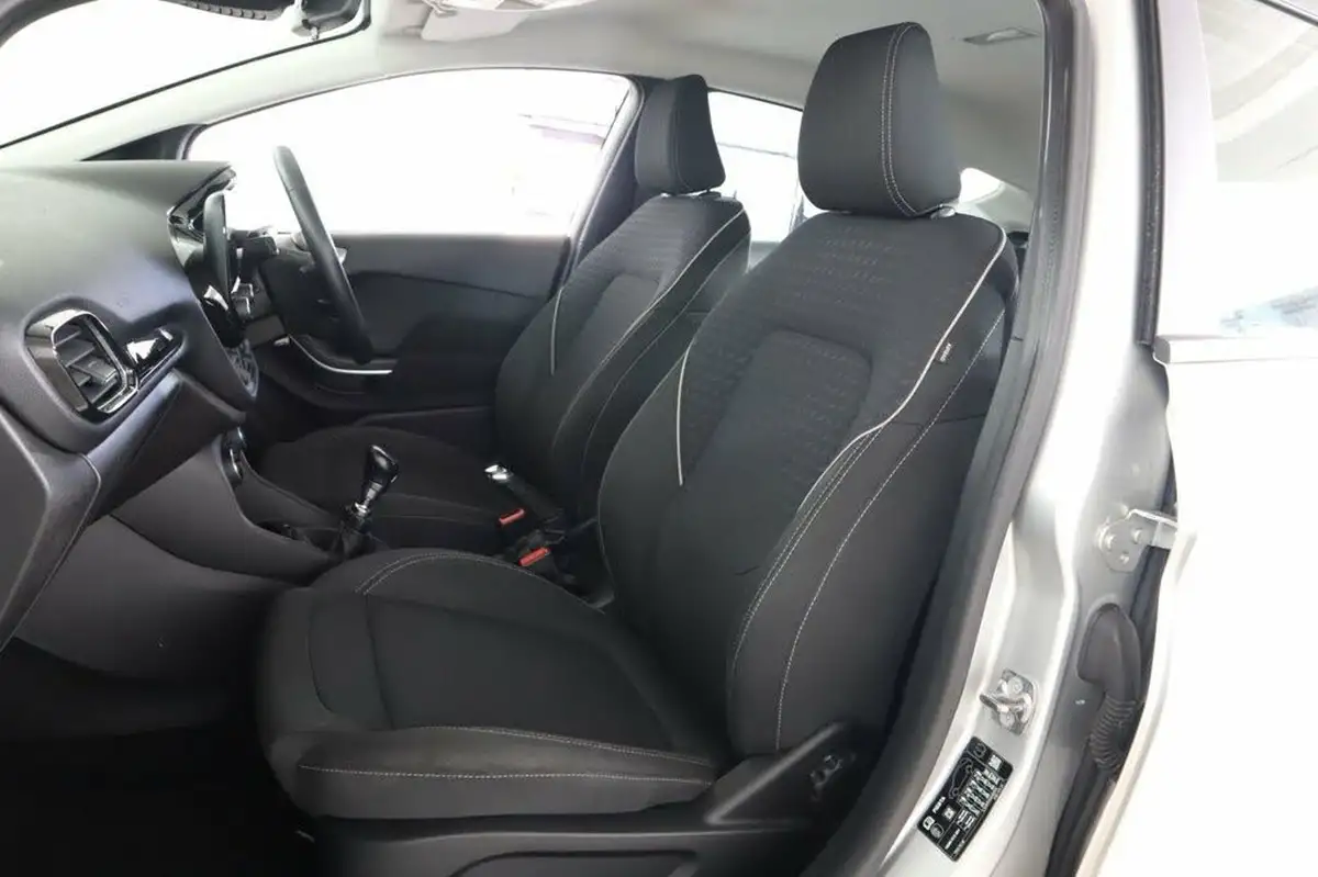 2018-ford-fiesta-10t-zetec-5d-big-31