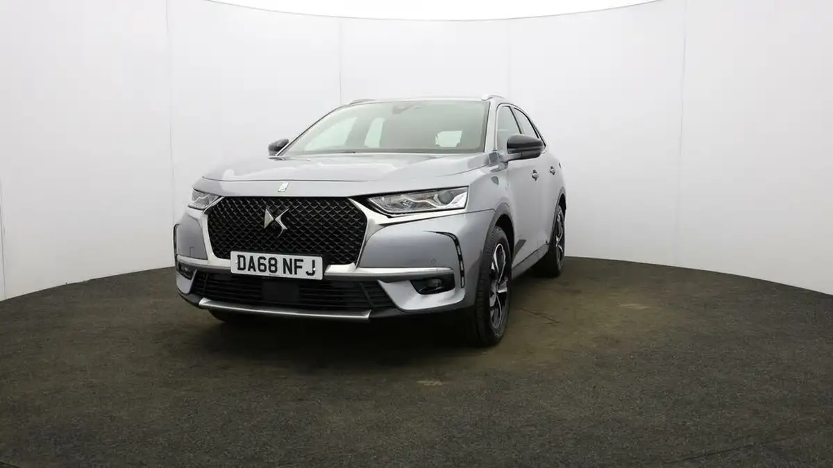 2019-ds-ds-7-crossback-15-bluehdi-elegance-big-38