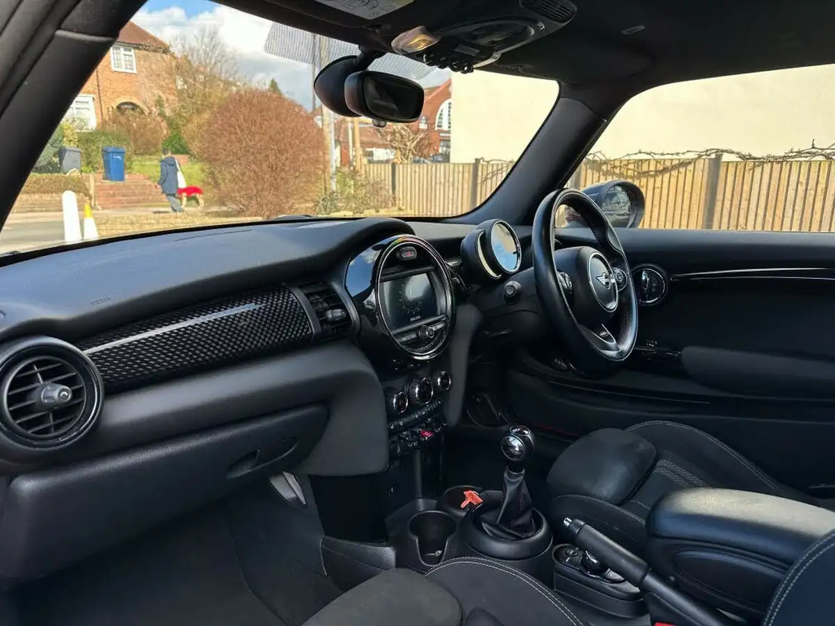 2019-mini-cooper-20-cooper-s-sport-189bhp-hatchback-3d-big-15