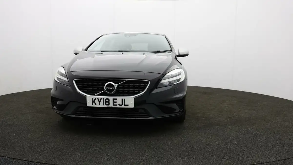 2018-volvo-v40-20td-d3-r-design-pro-big-48