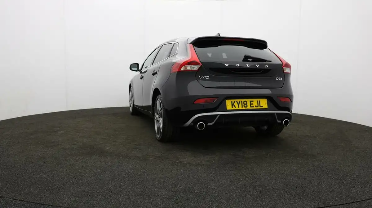 2018-volvo-v40-20td-d3-r-design-pro-big-24