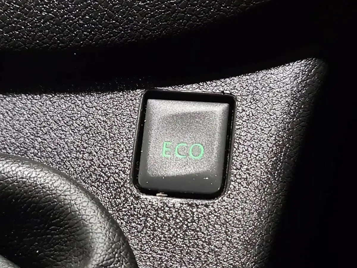 2021-renault-trafic-20dci-ll30-energy-120-business-panel-big-27