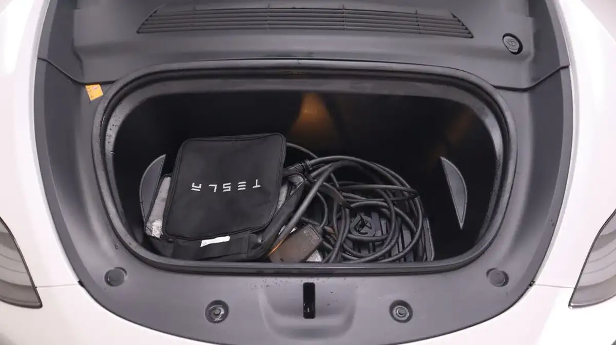 2022-tesla-model-y-e-rwd-big-19