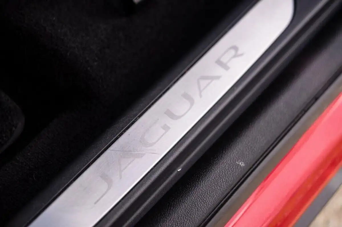 2018-jaguar-i-pace-ev400-hse-big-24