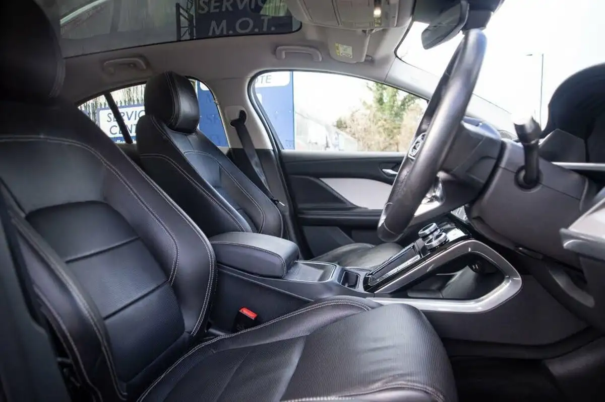 2018-jaguar-i-pace-ev400-hse-big-28