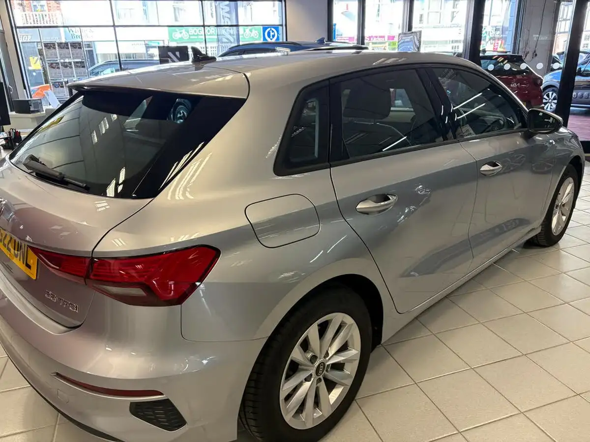 2022-audi-a3-15-35-tfsi-technik-big-6