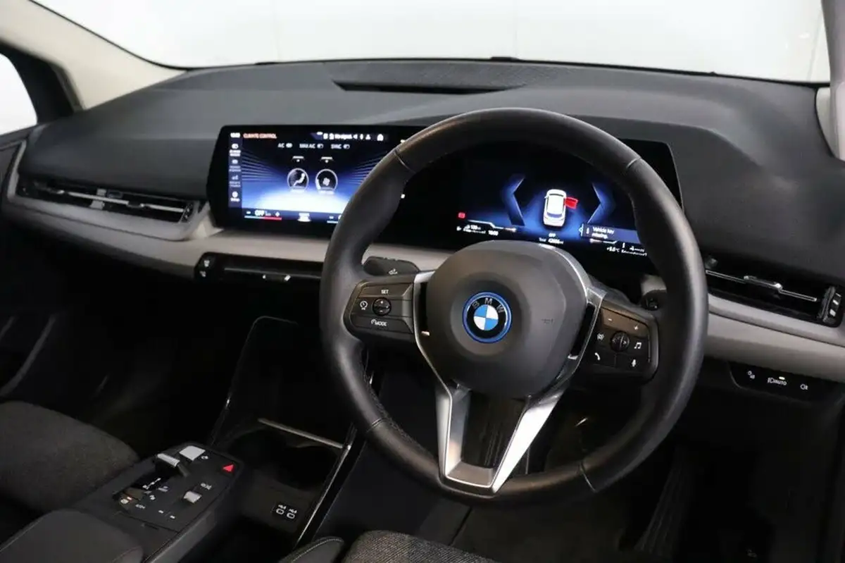 2023-bmw-2-series-15-225e-xdrive-sport-big-26