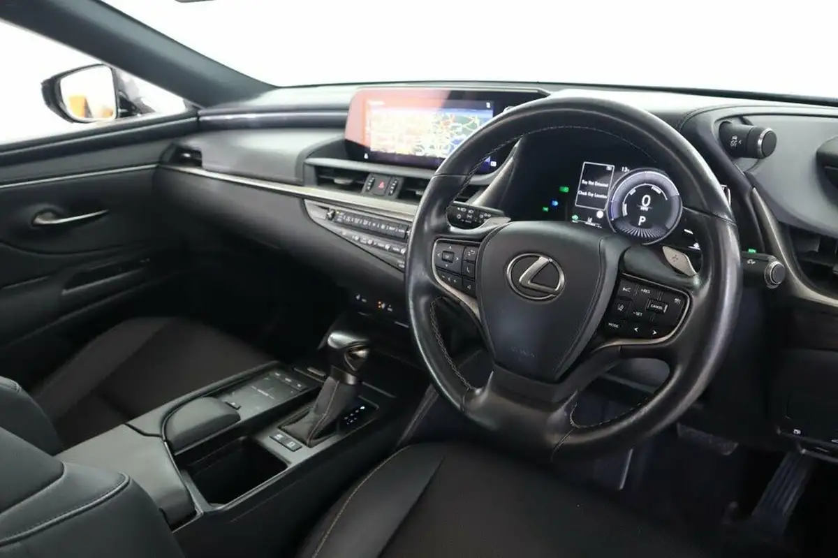 2021-lexus-es-300h-25-es-218bhp-without-navigation-big-8