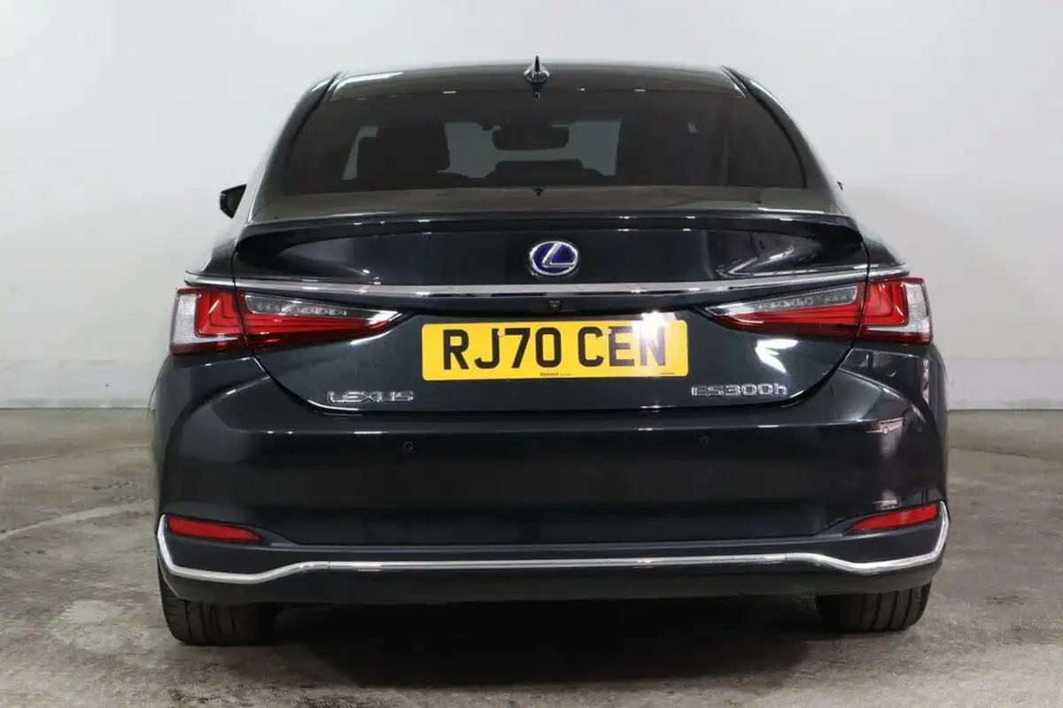 2021-lexus-es-300h-25-es-218bhp-without-navigation-big-4
