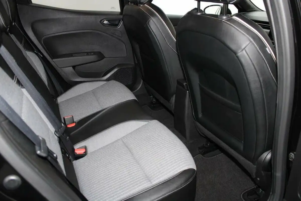 2021-renault-clio-10-tce-lutecia-se-big-15