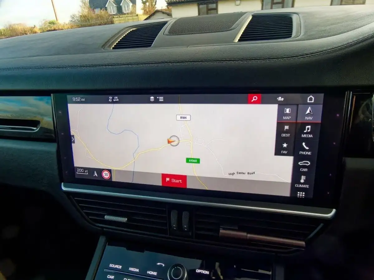 2019-porsche-cayenne-30-v6-s-big-40