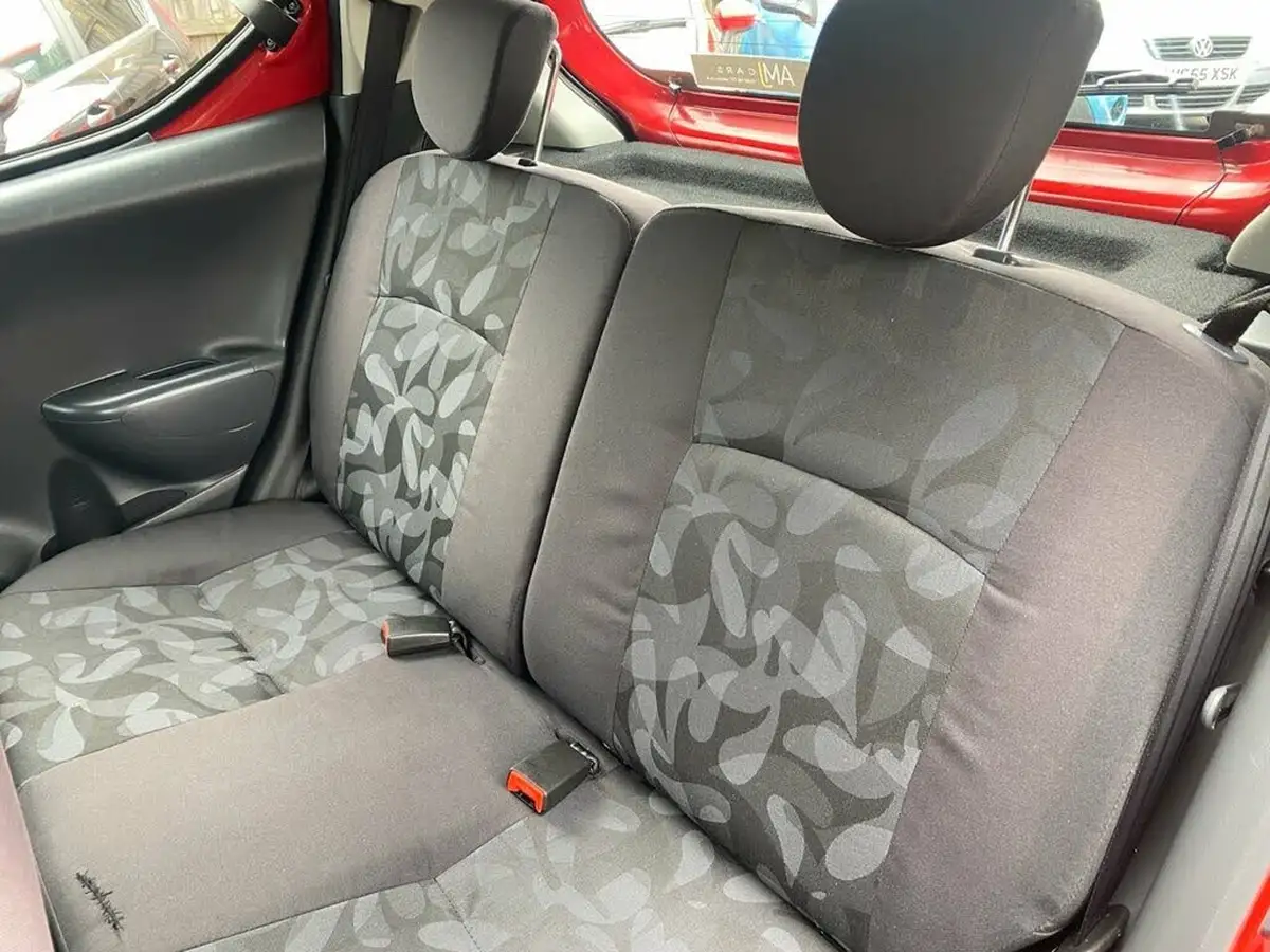 2009-suzuki-alto-10-sz4-big-18