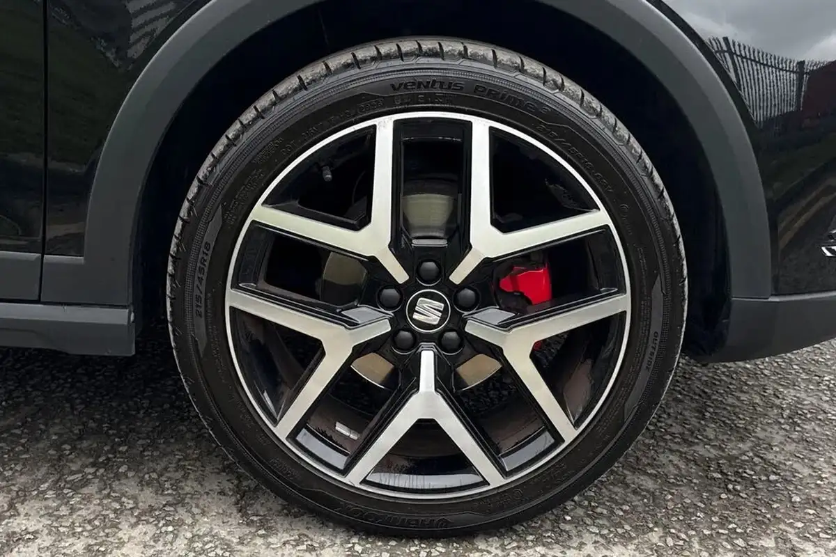 2021-seat-arona-10-tsi-fr-red-edition-big-21