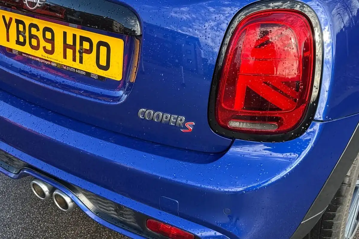 2020-mini-cooper-20-cooper-s-exclusive-189bhp-hatchback-5d-auto-big-31