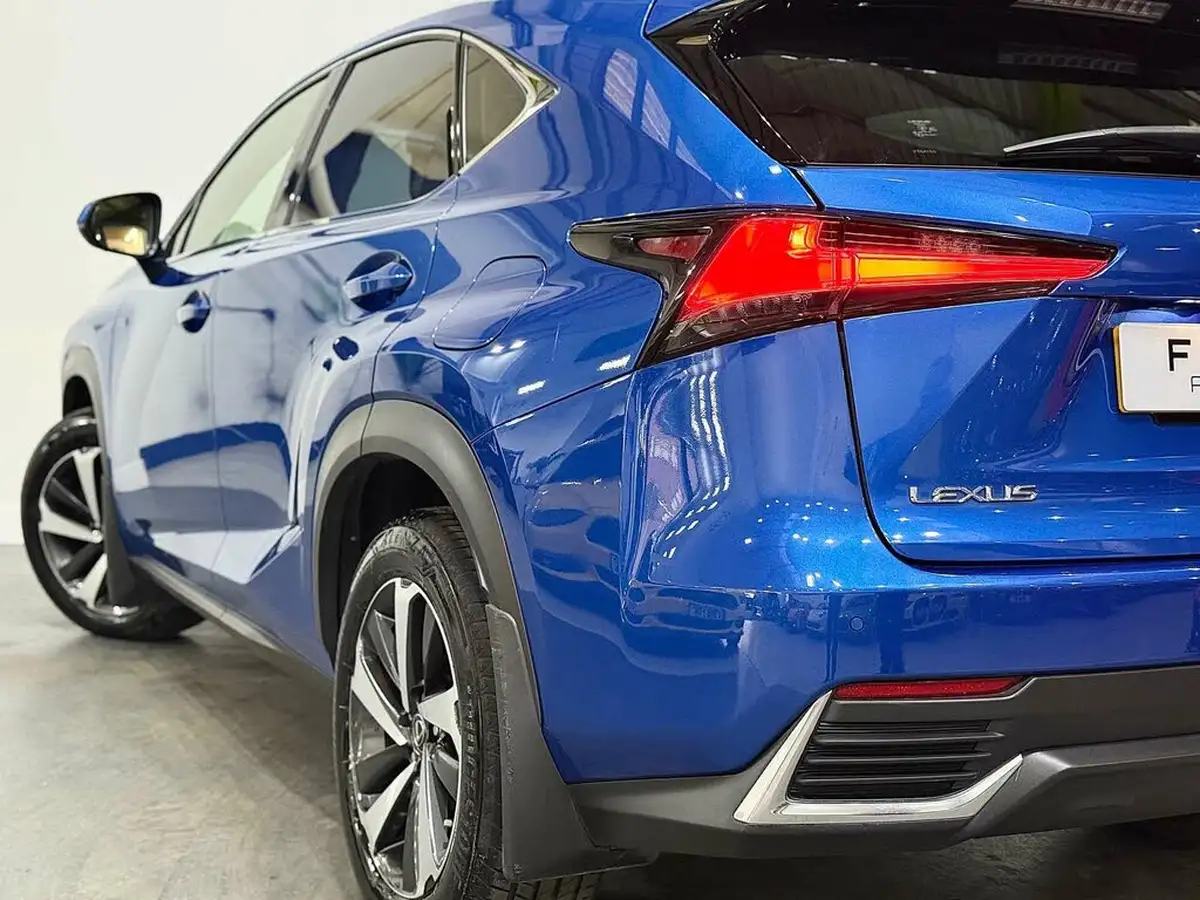 2019-lexus-nx-300h-25-takumi-big-22