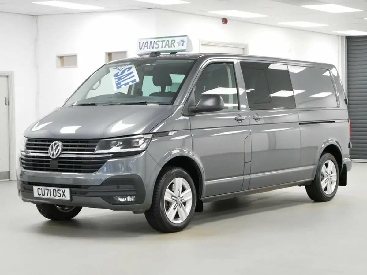 2022-volkswagen-transporter-20bitdi-t32-highline-bmt-lwb-4motion-199pseu6dt-e-kombi-big-1