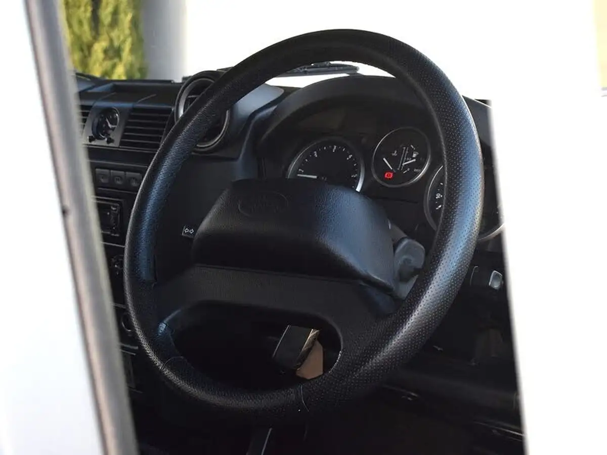 2015-land-rover-110-defender-22td-xs-22i-station-wagon-5-drs-big-12