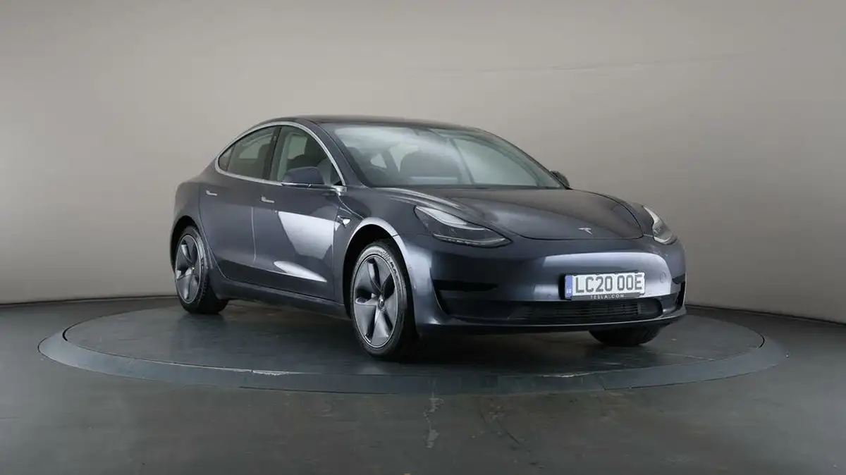 2020-tesla-model-3-e-standard-plus-big-49