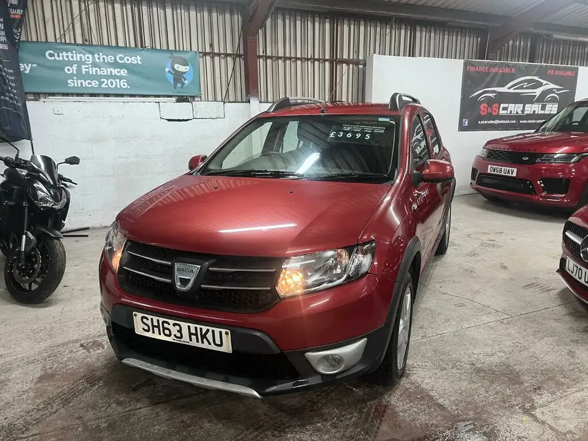 2013-dacia-sandero-stepway-15d-laureate-big-1