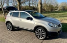 2013-nissan-qashqai-16-360-small-0