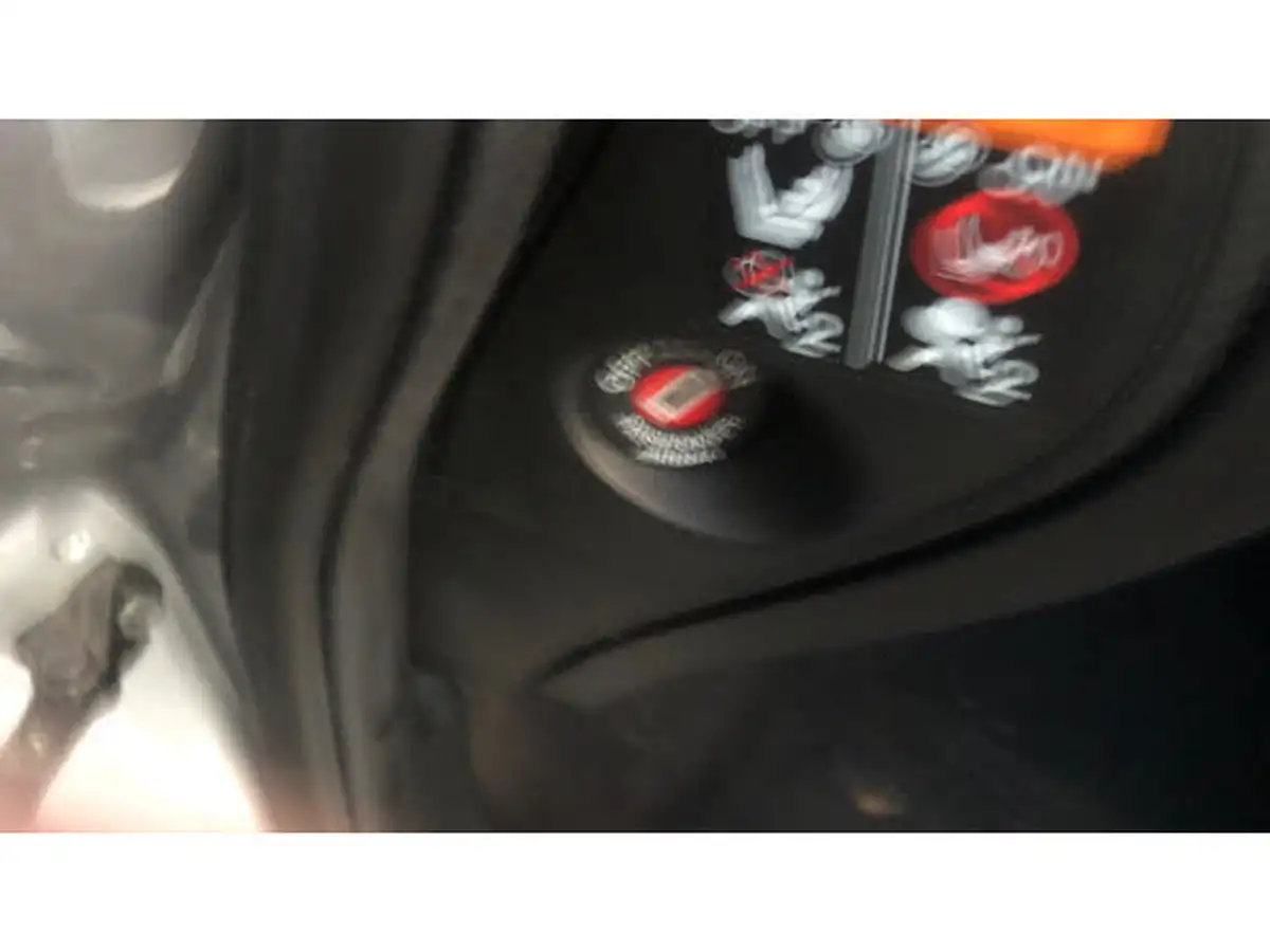 2019-honda-jazz-13-i-vtec-se-navi-cvt-big-29