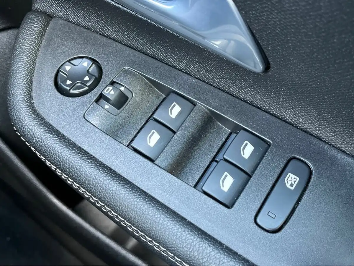 2022-vauxhall-mokka-12-sri-premium-130ps-big-26