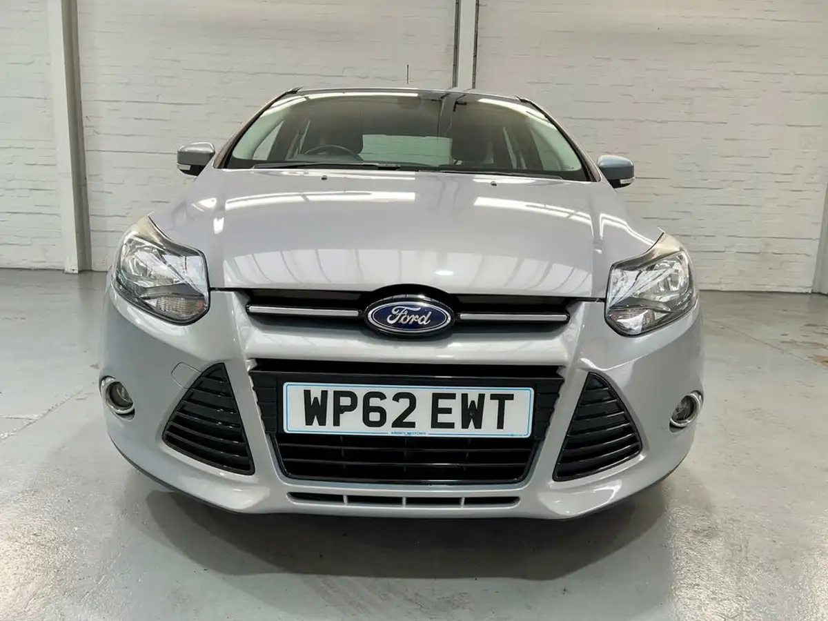 2013-ford-focus-16td-titanium-hatchback-big-3