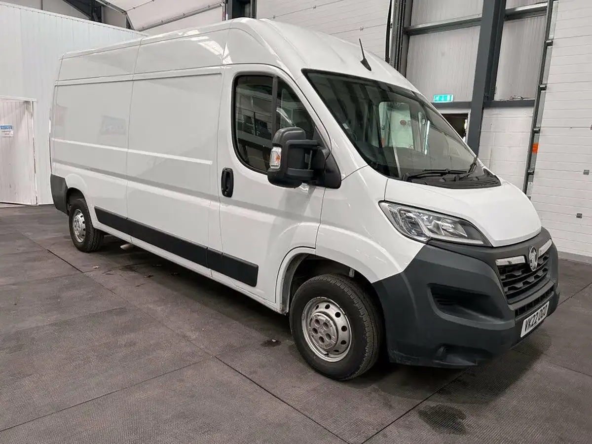 2022-vauxhall-movano-22cdti-l3-h2-3500-edition-glazed-big-0