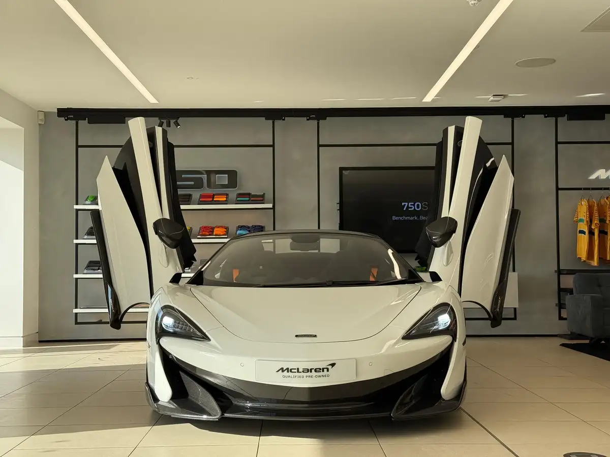 2019-mclaren-600lt-spider-big-39