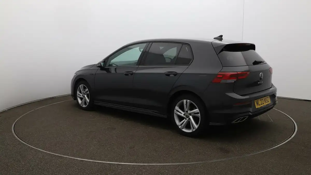 2022-volkswagen-golf-15-tsi-r-line-150ps-hatchback-big-56