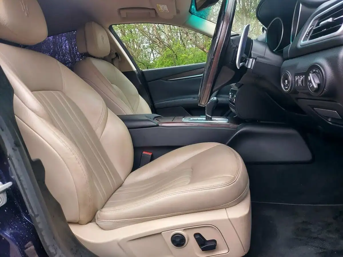 2015-maserati-ghibli-30td-big-16