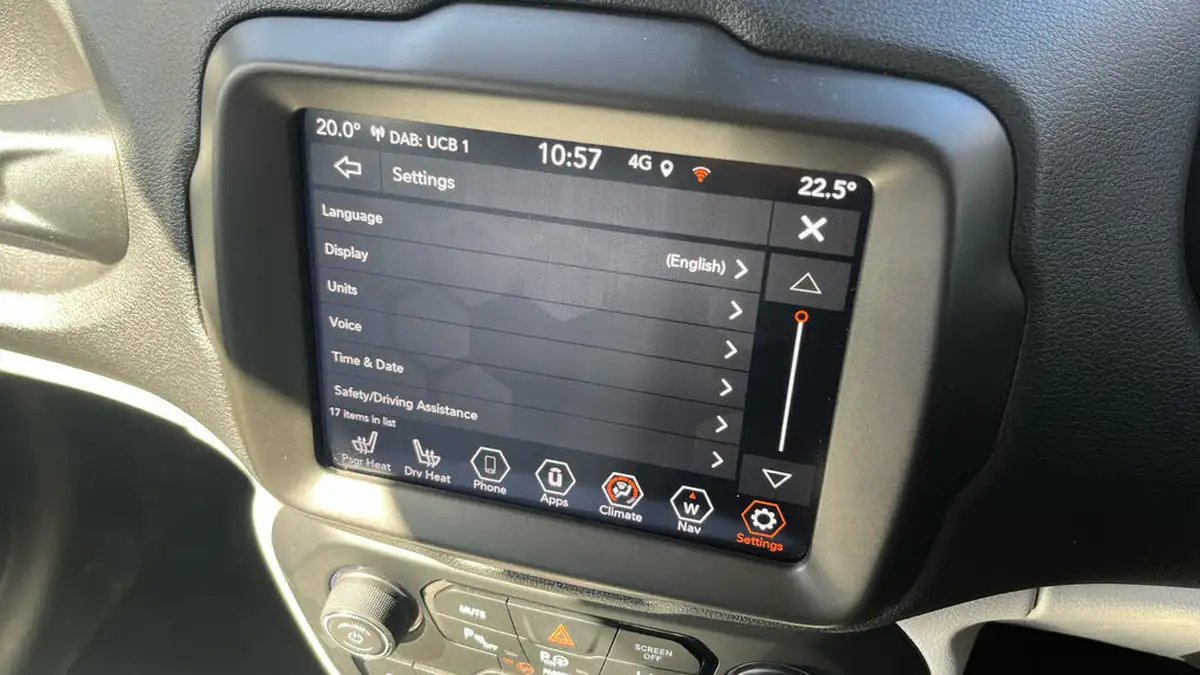 2021-jeep-renegade-13-gse-limited-phev-big-29