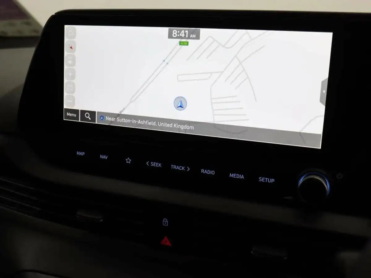 2024-hyundai-bayon-10-t-gdi-premium-100ps-7dct-big-12