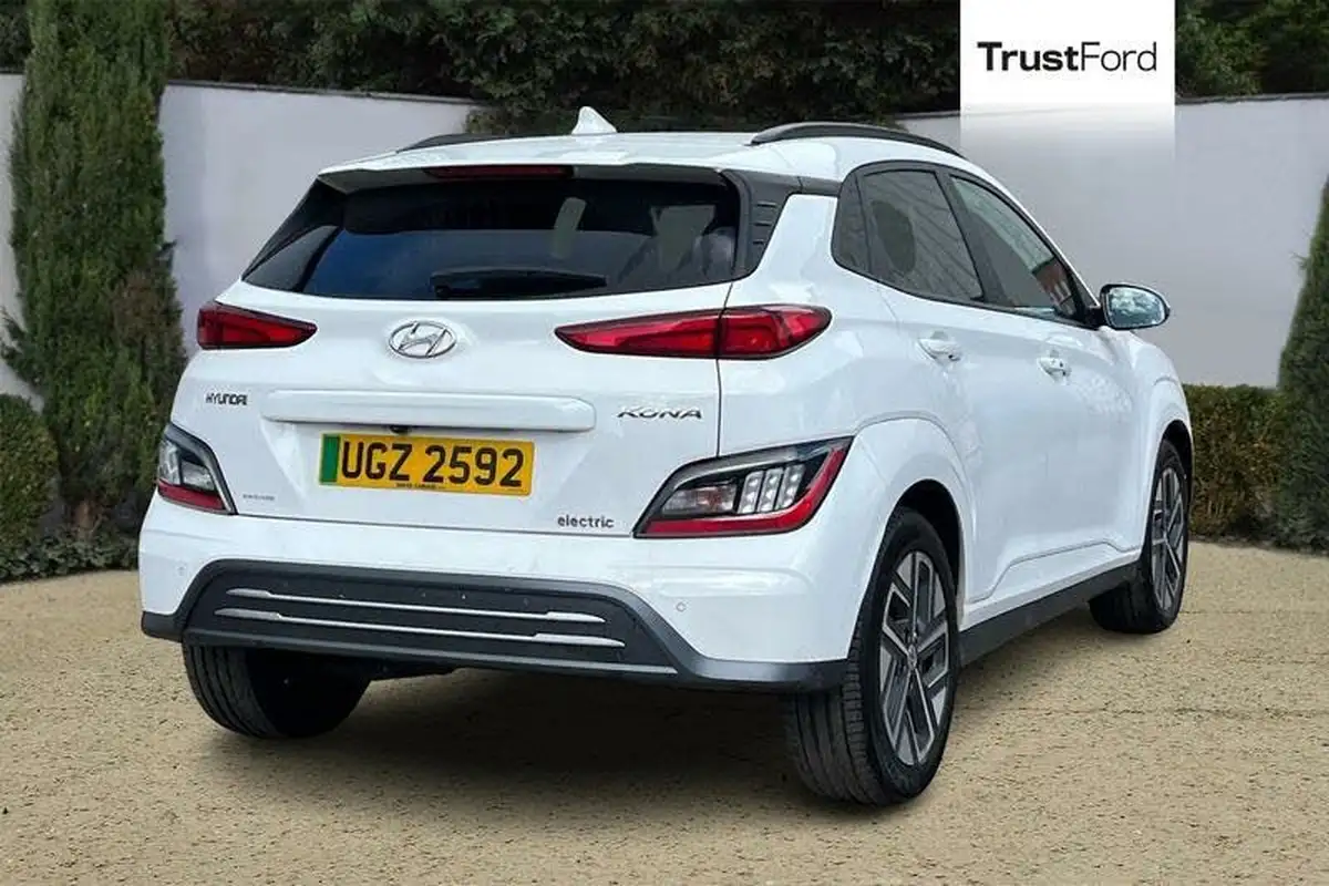 2021-hyundai-kona-e-ultimate-big-3