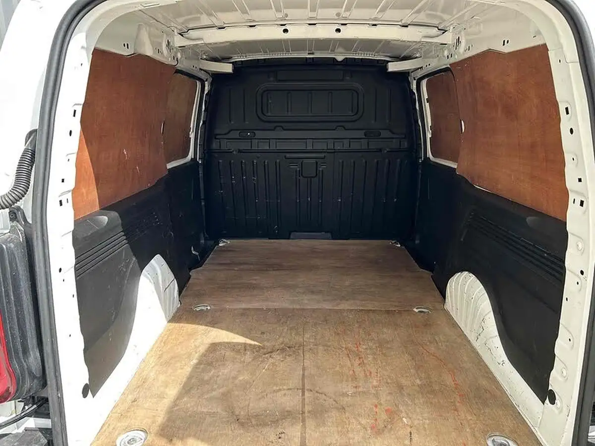 2021-vauxhall-combo-15cdti-dynamic-2300-100pseu6dt-l2h1-panel-big-26