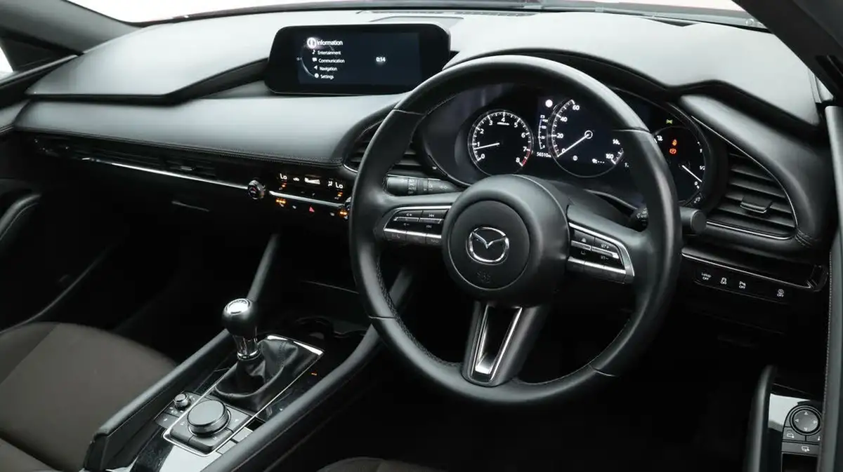 2022-mazda-mazda3-20-se-l-lux-186ps-hatchback-5d-big-9