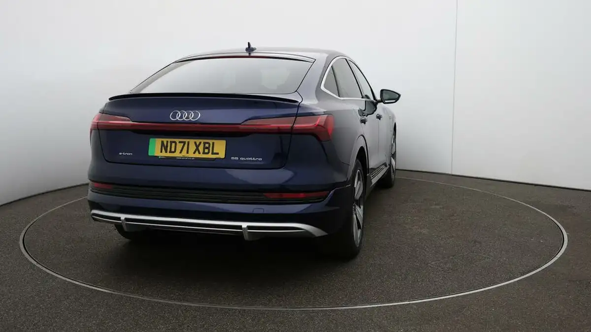 2021-audi-e-tron-55e-s-line-sportback-big-50
