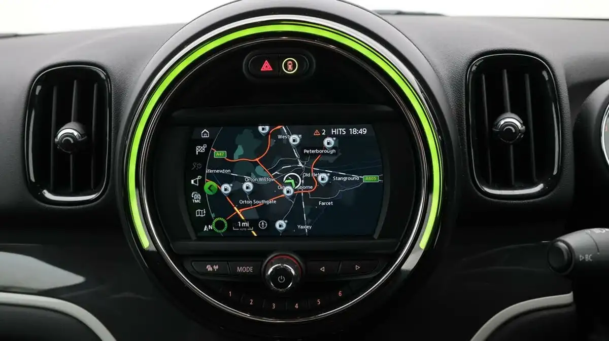 2019-mini-countryman-20-cooper-s-classic-auto-big-10
