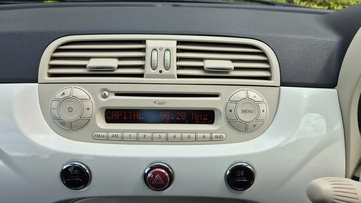 2012-fiat-500-09-lounge-twinair-85bhpss-dualogic-big-9