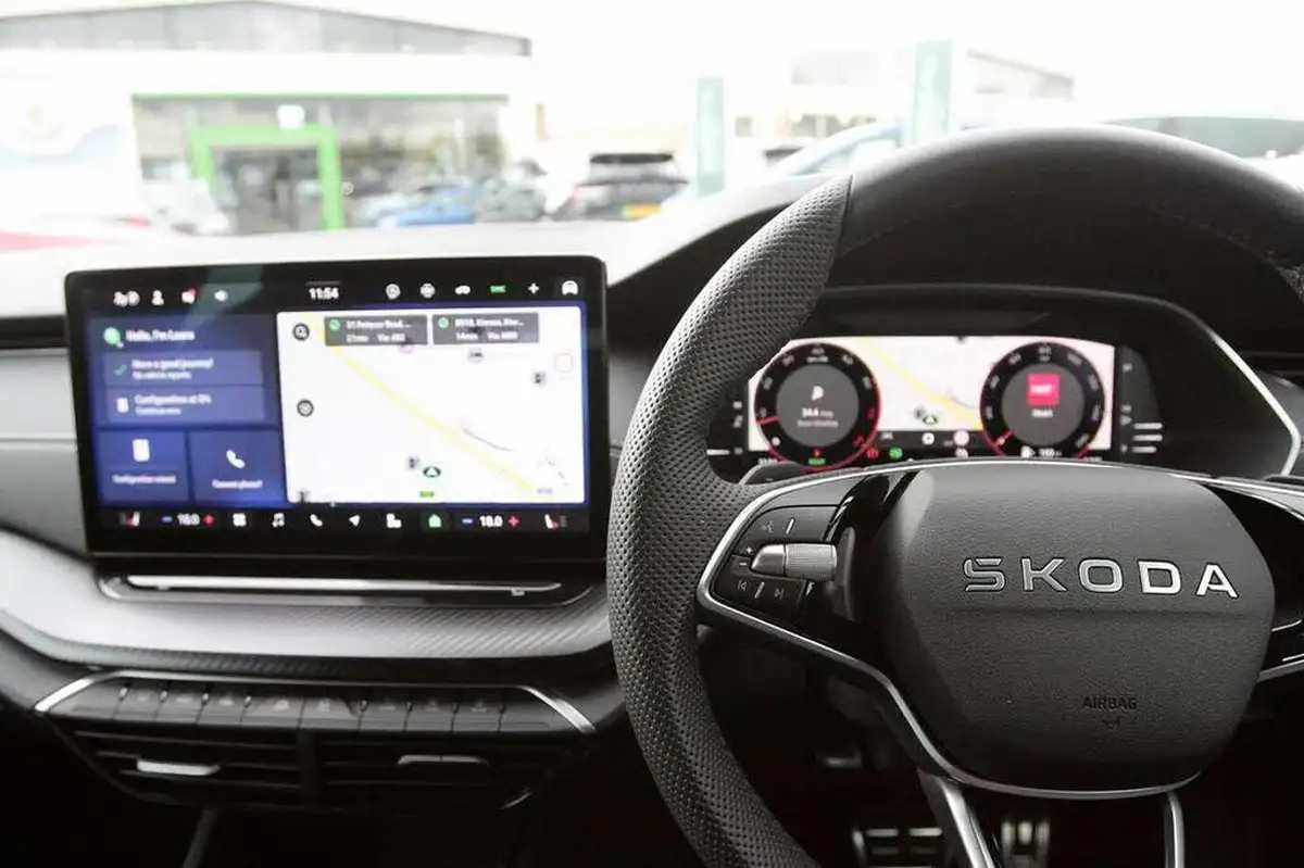 2024-skoda-octavia-15-tsi-e-tec-sportline-estate-big-13