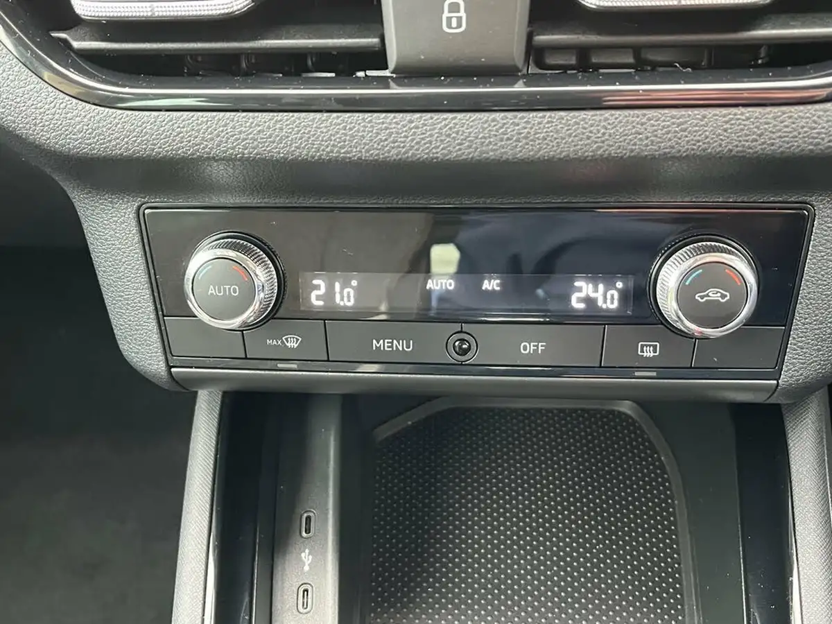2021-skoda-kamiq-10-tsi-se-l-109ps-dsg-big-42