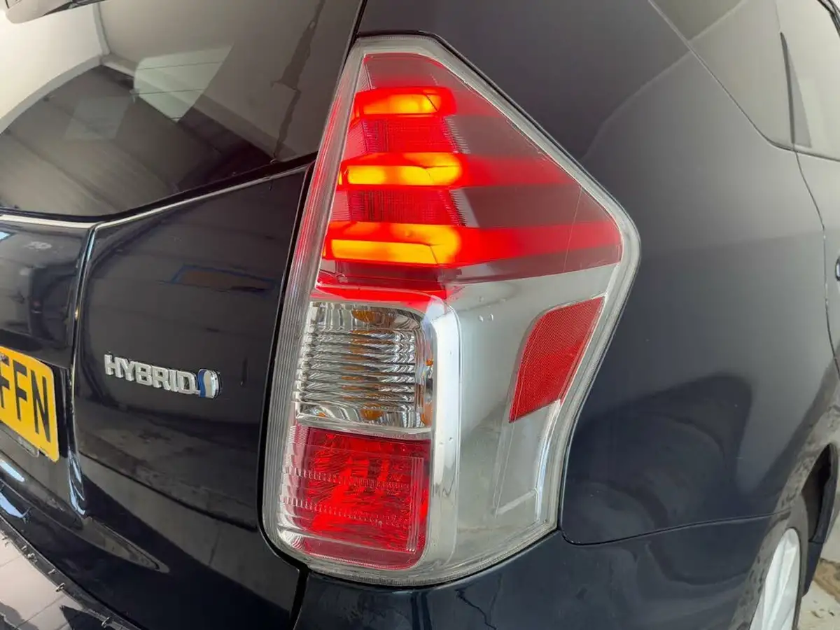 2020-toyota-prius-18-vvt-i-excel-big-44