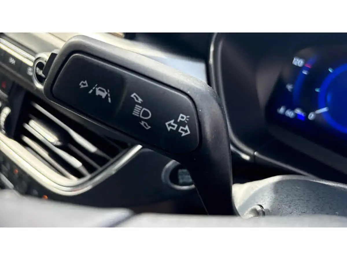 2022-ford-focus-big-30