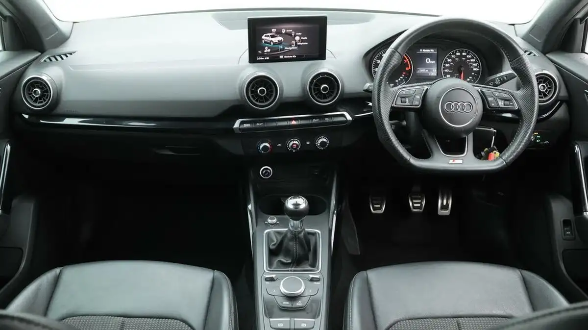 2020-audi-q2-15-35-tfsi-black-edition-1495cc-big-13