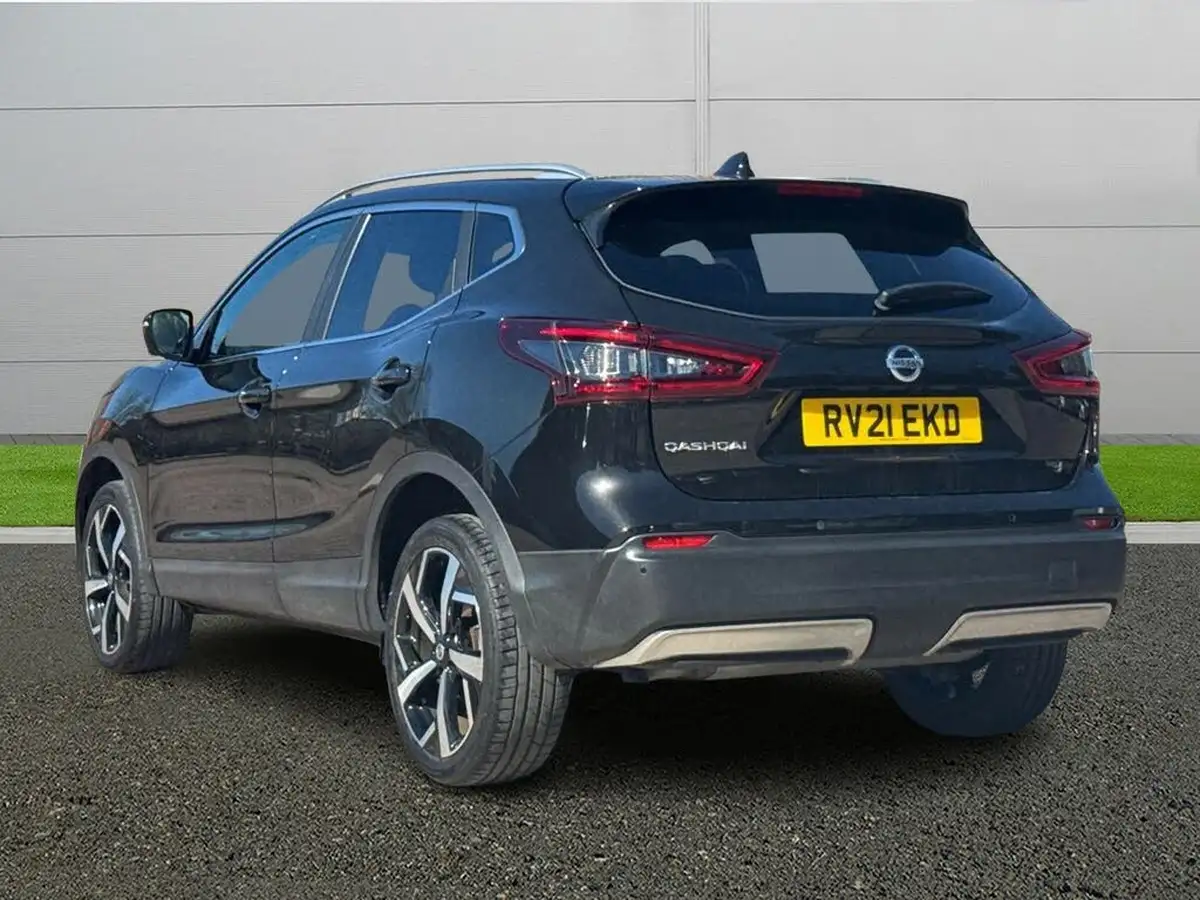 2021-nissan-qashqai-13-dig-t-n-motion-140ps-big-4
