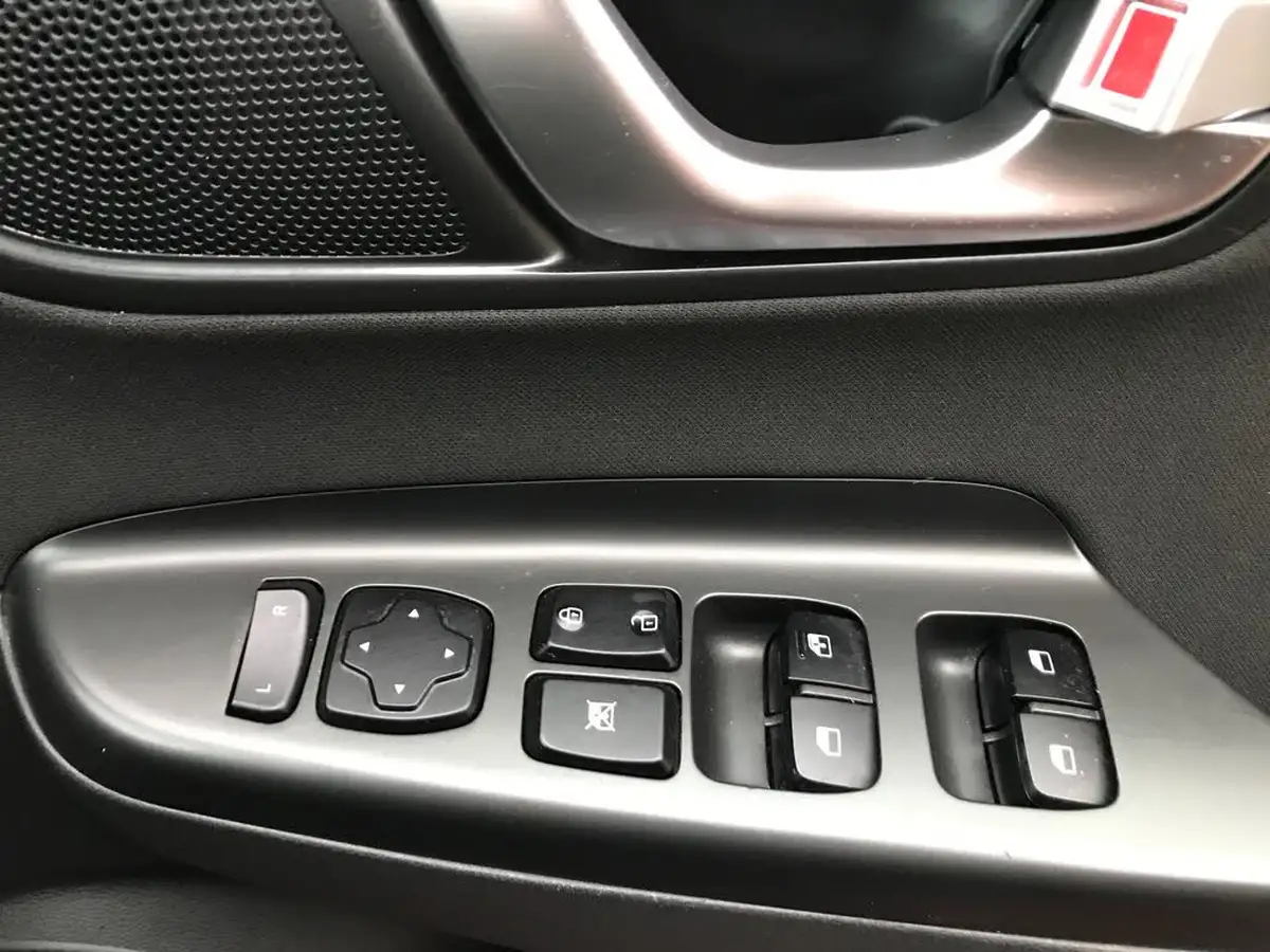 2022-hyundai-kona-10-t-gdi-se-connect-big-28