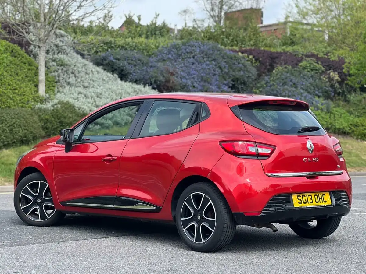 2013-renault-clio-09-dynamique-big-12